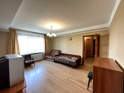 Квартира. Київ, Празька вул.