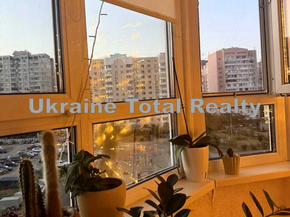 Квартира. Київ, Соломії Крушельницької вул.