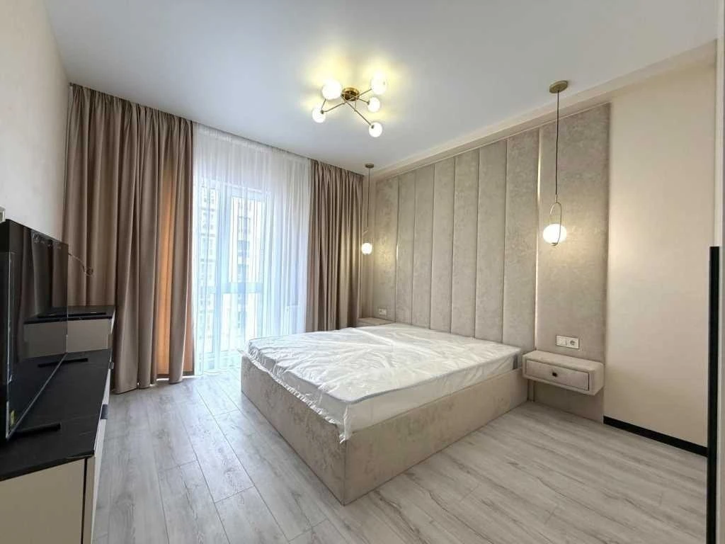 Sale of 1-room apartment 41 m², Mykhailo Maksymovych str.,