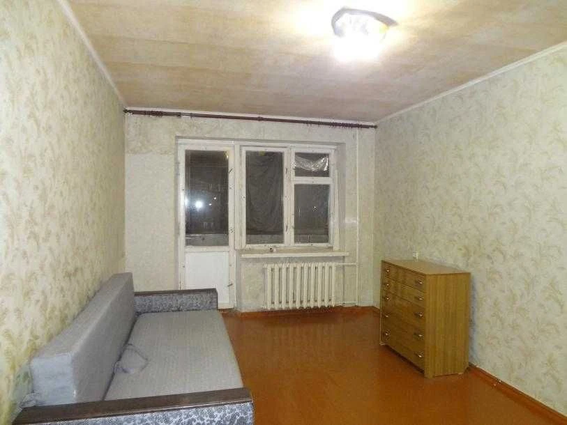 Продаю терміново 2к. кв. ХТЗ, метро Індустріальна.