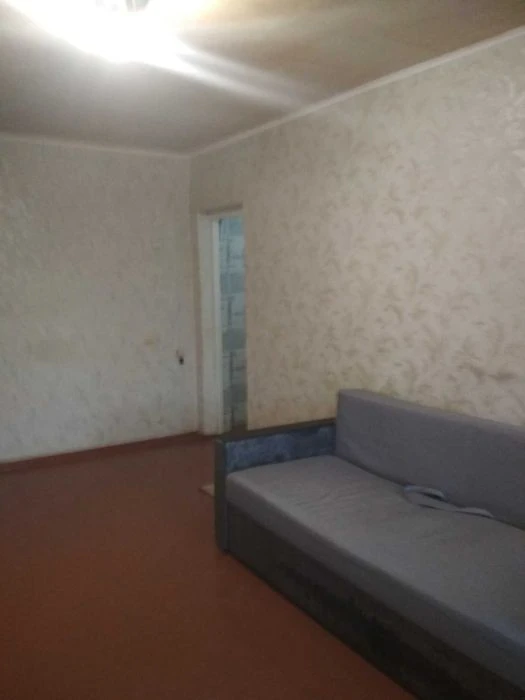 Продаю терміново 2к. кв. ХТЗ, метро Індустріальна.