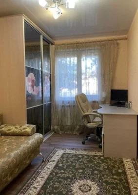 Продам 3 кімнатну квартиру в Слобідському районі.
