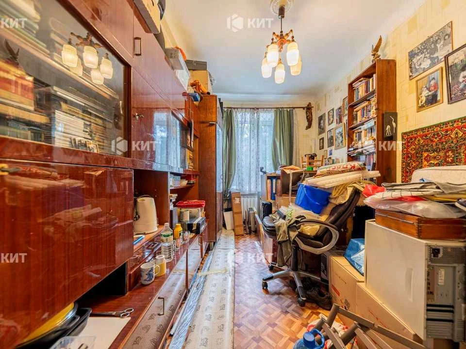 Apartment. Kharkiv, Machinistov St.