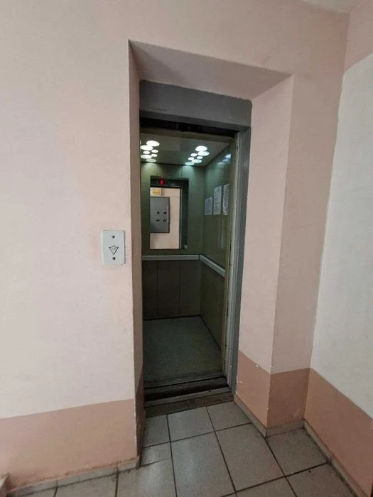 Продам 3-х комнатную квартиру в газовом кирпичном доме. Идеа