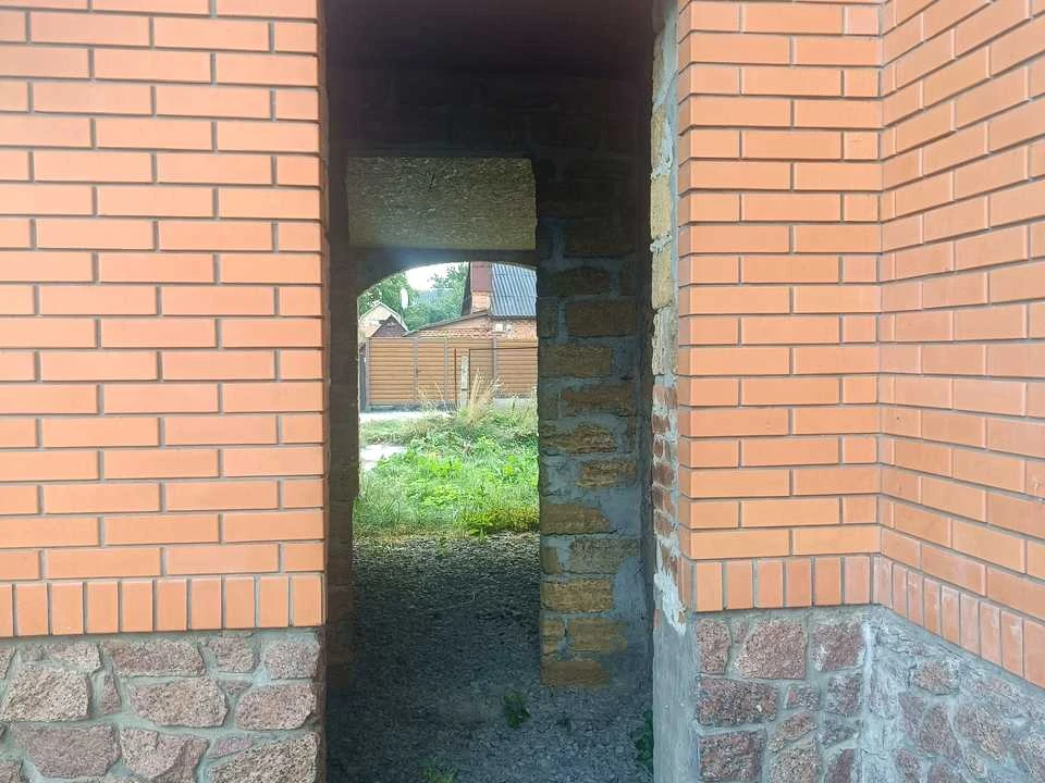 Будинок. Житомир, Скульптора Олішкевича вул.