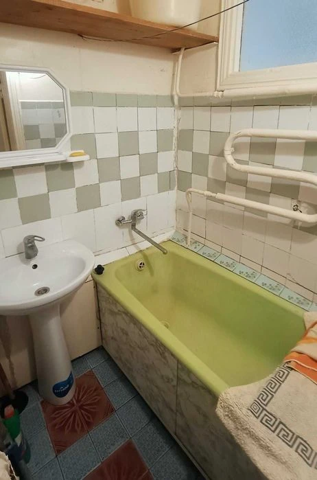 Продаж 3-кімнатної квартири в центрі по вулиці Коцюбинського