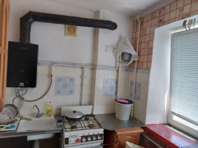 Продам 2 кімнатну  квартиру центр Власник