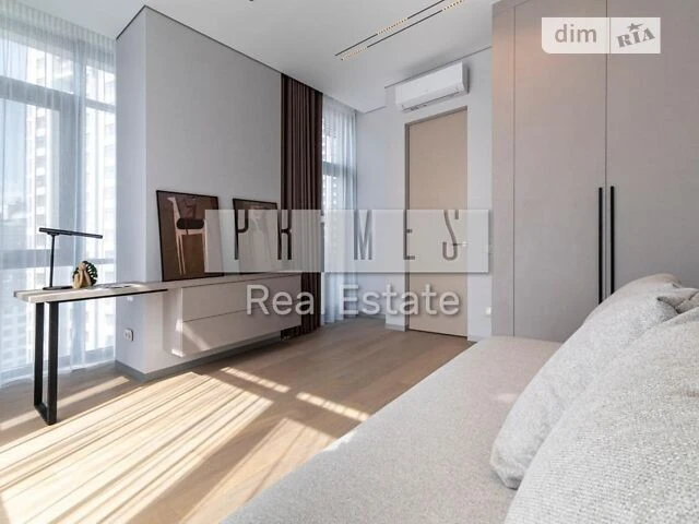 For sale / Apartment / 103 m2 / Residential complex Novopecherskie Lypky / Pechers