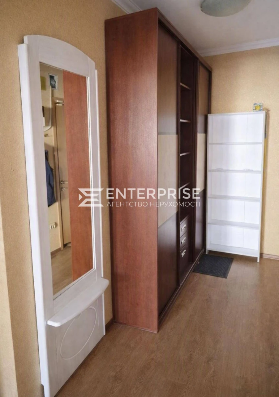 Продаж 3к квартири в Шевченківському р, пр-т Берестейський,