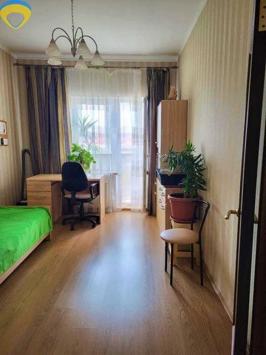 Продам 3-х комнатную квартиру НОВОСТРОЙ Центр ул. Дюковская