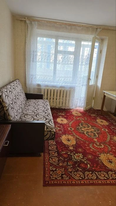 Продаж двох кімнатної квартири на Янгеля