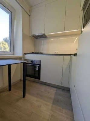 Продам 3комн.квартиру проспект Науки,Отакара Яроша.метро Бот