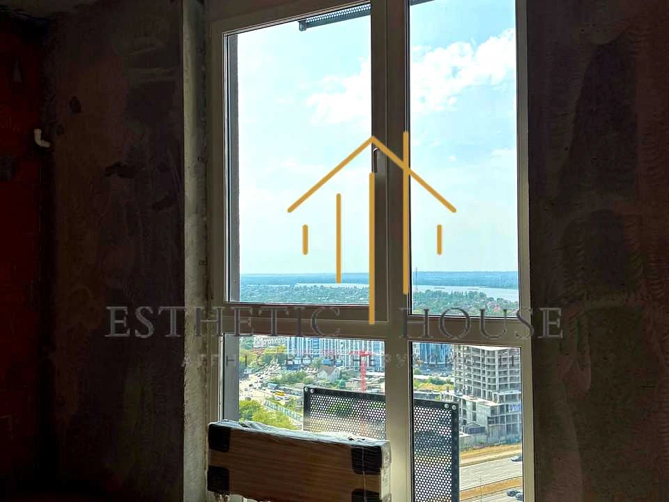 Apartment. Kyiv, Zarichna St., 6