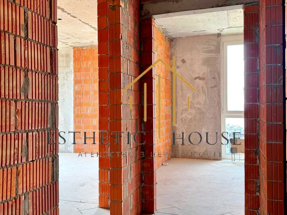 Apartment. Kyiv, Zarichna St., 6