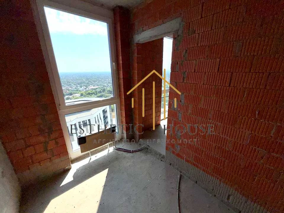 Apartment. Kyiv, Zarichna St., 6