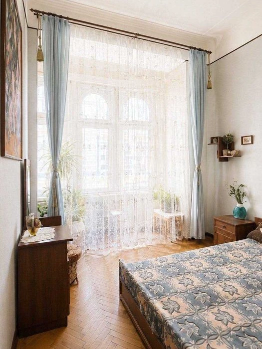 Продаж 3-кімнатної квартири з видом на театр
