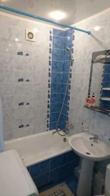 Продам 1к Богдана Хмельницкого .Артема