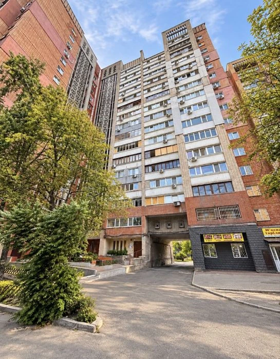 Продаж 3-кімнатної квартири під ремонт | Тополя-1 | 68 м²