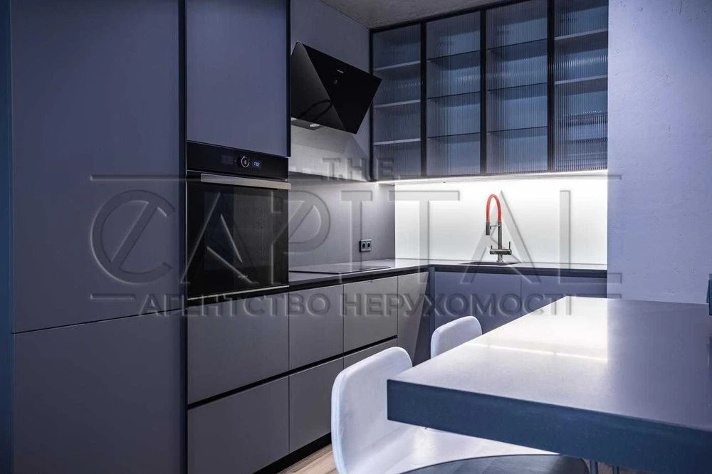 Продаж 1-кімнатна квартира, 5 поверх, 53м2, з дизайнерським