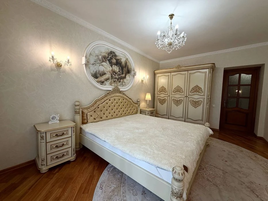 (Без комісії для покупця) Продаж 4 кім. квартири, вул Науков