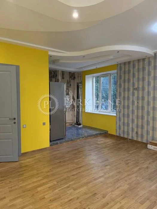 продаж Лабораторний провулок 24 Сталінка  метро Печерськ Цен