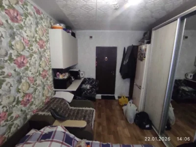 Продається кімната у гуртожитку на Алмазному