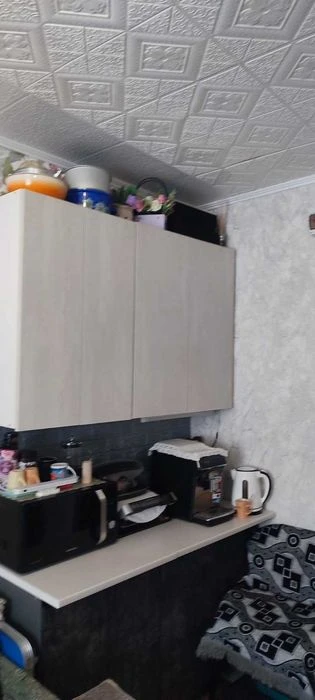 Продається кімната у гуртожитку на Алмазному