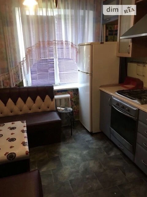 Довготривала оренда 2к квартири на просп. Соборності 1А • ID