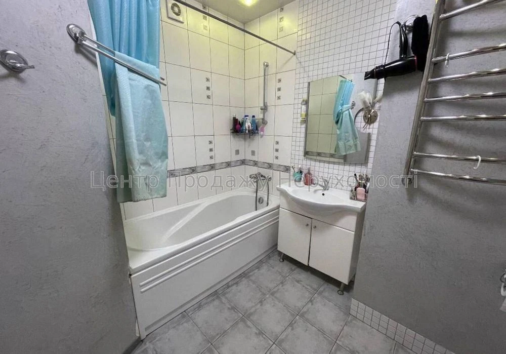 Продається 2-к квартира, Центр, 6 поверх
