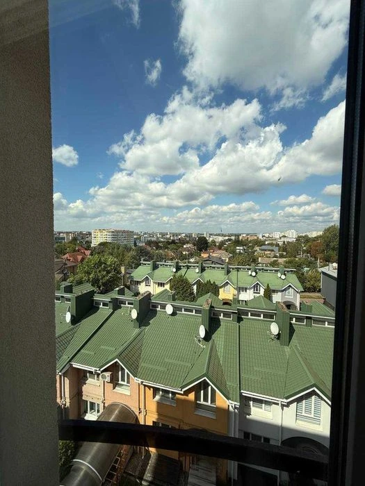 1-кімнатна 2-рівнева квартира у центрі