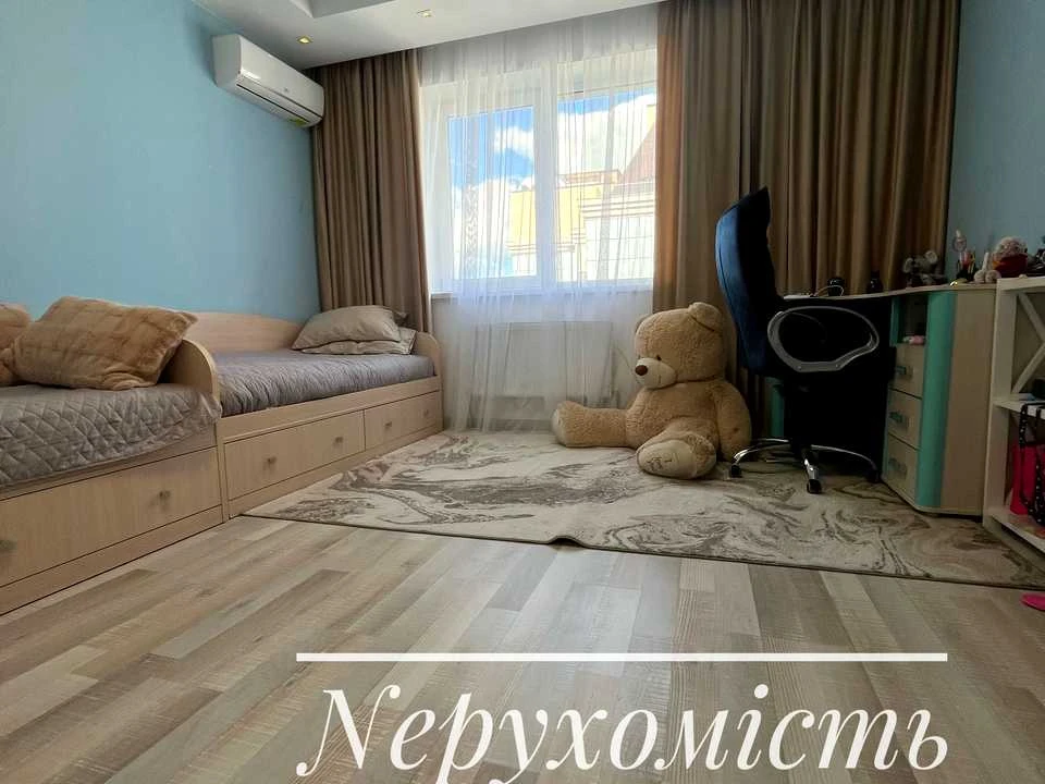 Квартира. Київ, Ованеса Туманяна вул.