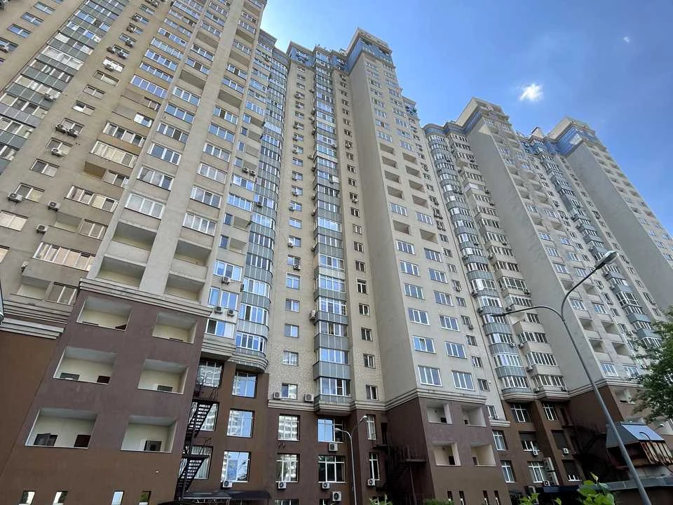 Квартира. Київ, Ованеса Туманяна вул.