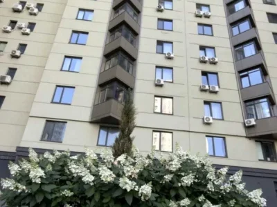 Квартира. Київ, Андрія Верхогляда вул. (Михайла Драгомирова)