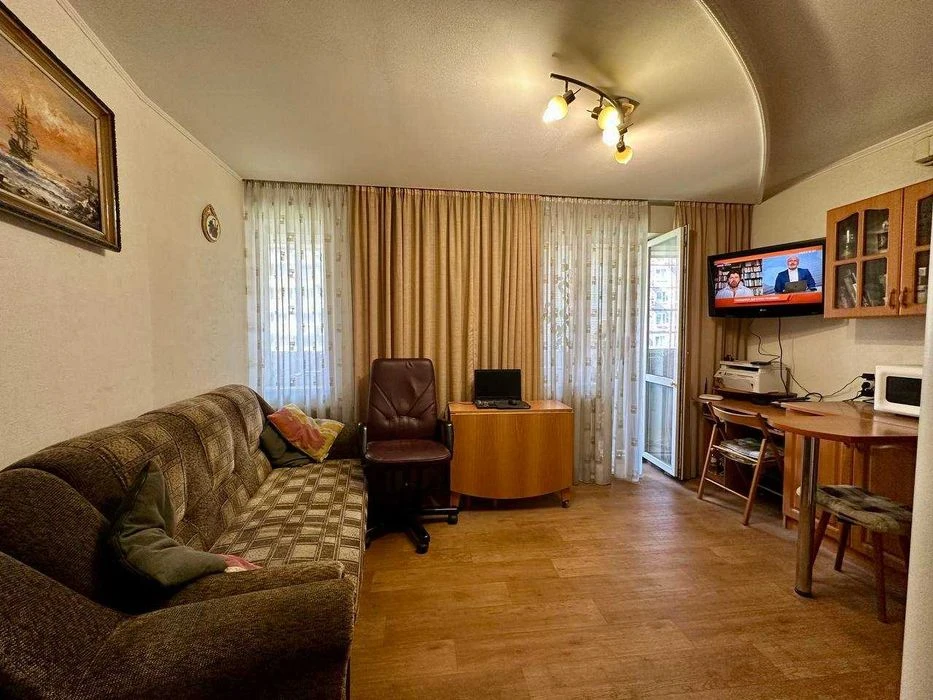 Продам 1к квартиру ж/м Перемога 3