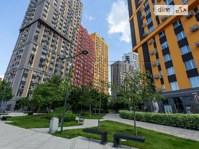 Продаж 2к квартири 45 кв. м на вул. Столичне шосе 1 • ID 347