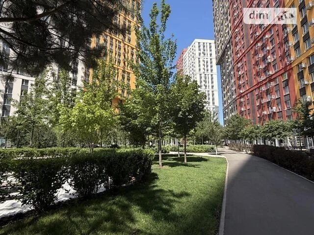 Продаж 2к квартири 45 кв. м на вул. Столичне шосе 1 • ID 347