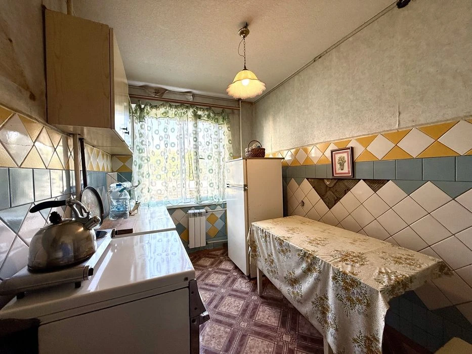 Продам 2к квартиру в житловому стані, ж/м Перемога-2, хороши