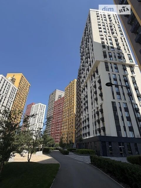 Продаж 2к квартири 45 кв. м на вул. Столичне шосе 1 • ID 347