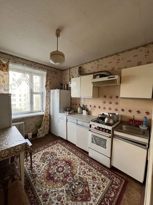 В продаже 2 к квартира район ул.Калиновой ,пр.Слобожанский .