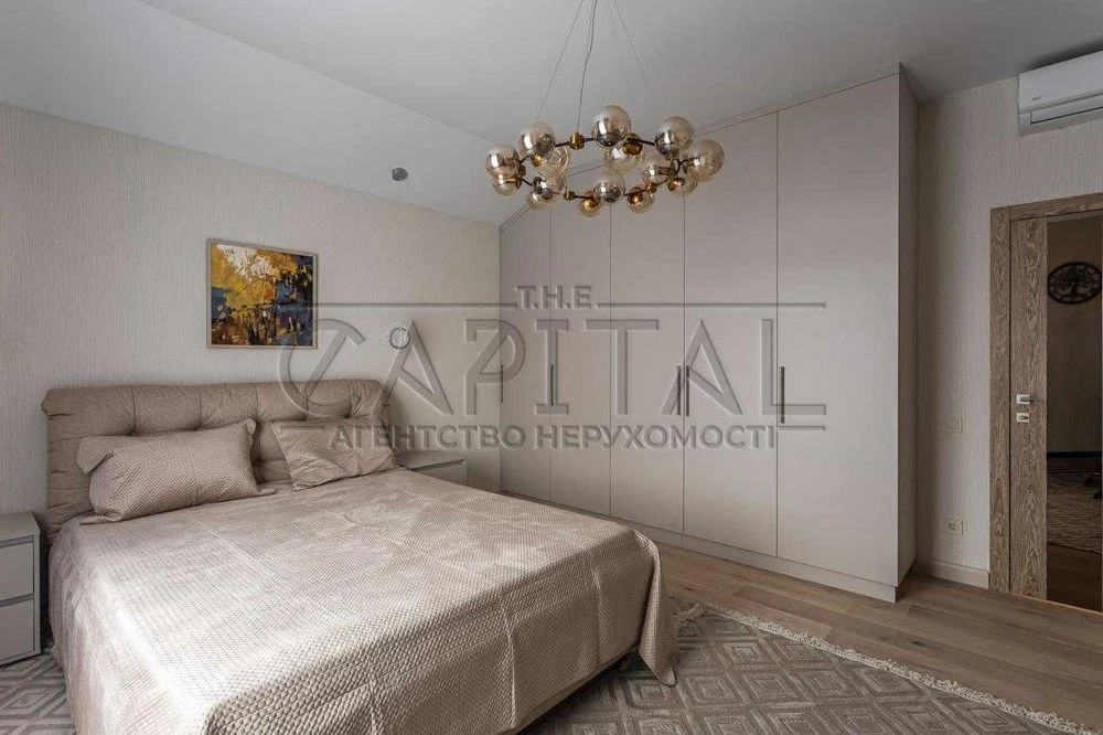 Продаж нового будинку 280 м² на 16 сотках у Києві | Чапаївка