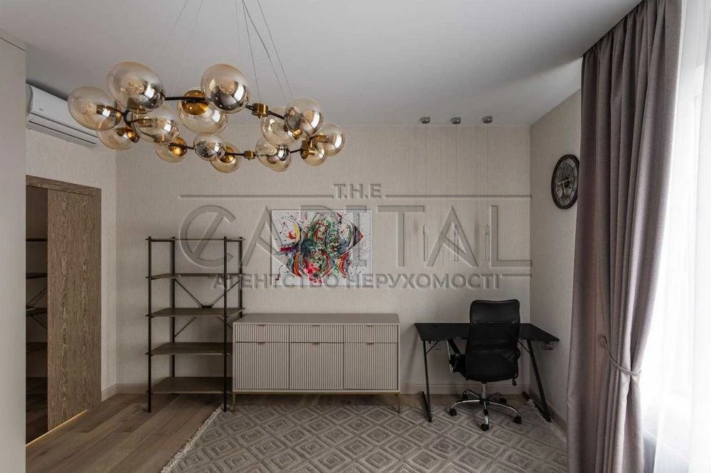 Продаж нового будинку 280 м² на 16 сотках у Києві | Чапаївка