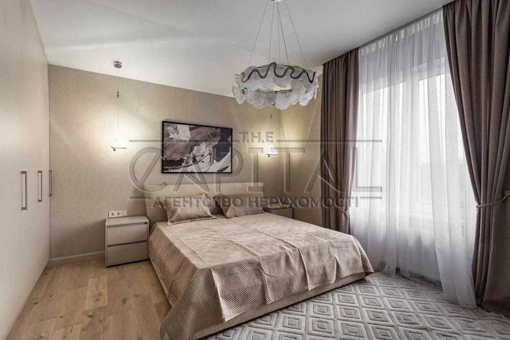 Продаж нового будинку 280 м² на 16 сотках у Києві | Чапаївка