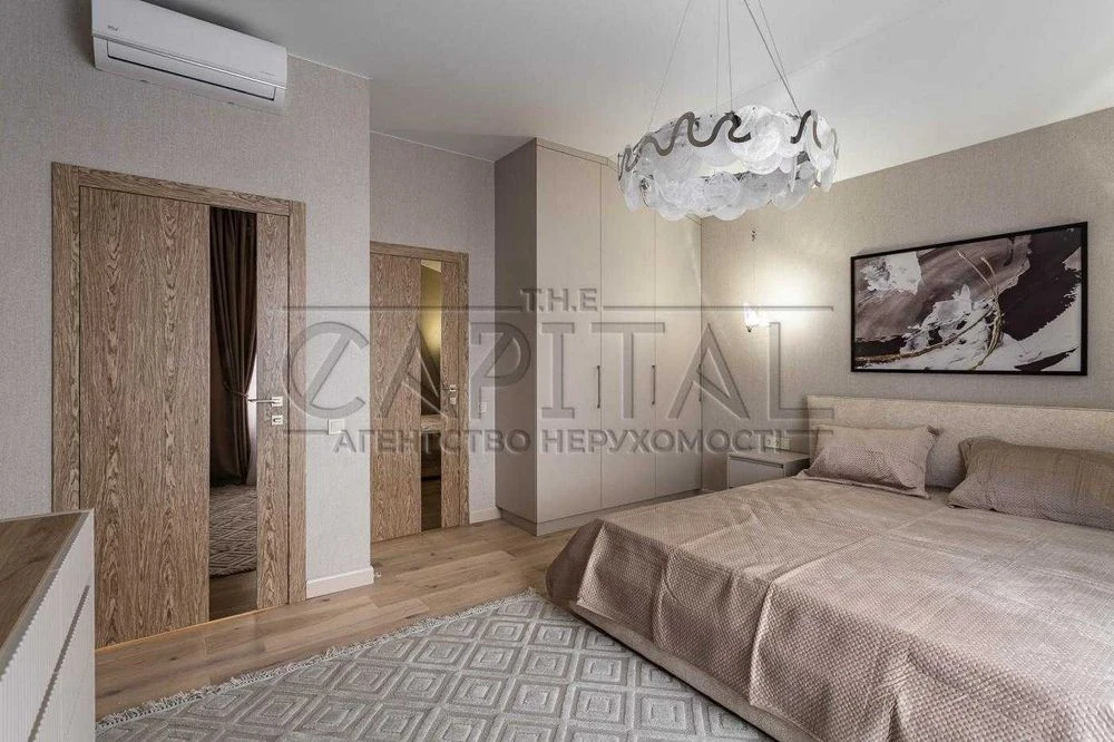 Продаж нового будинку 280 м² на 16 сотках у Києві | Чапаївка