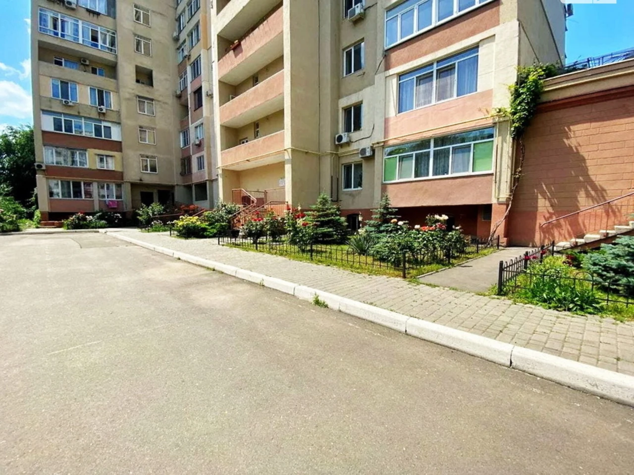 Продаж Квартира Сахалінчик