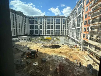 Квартира. Івано-Франківськ, Олександра Довженка вул., (Будин