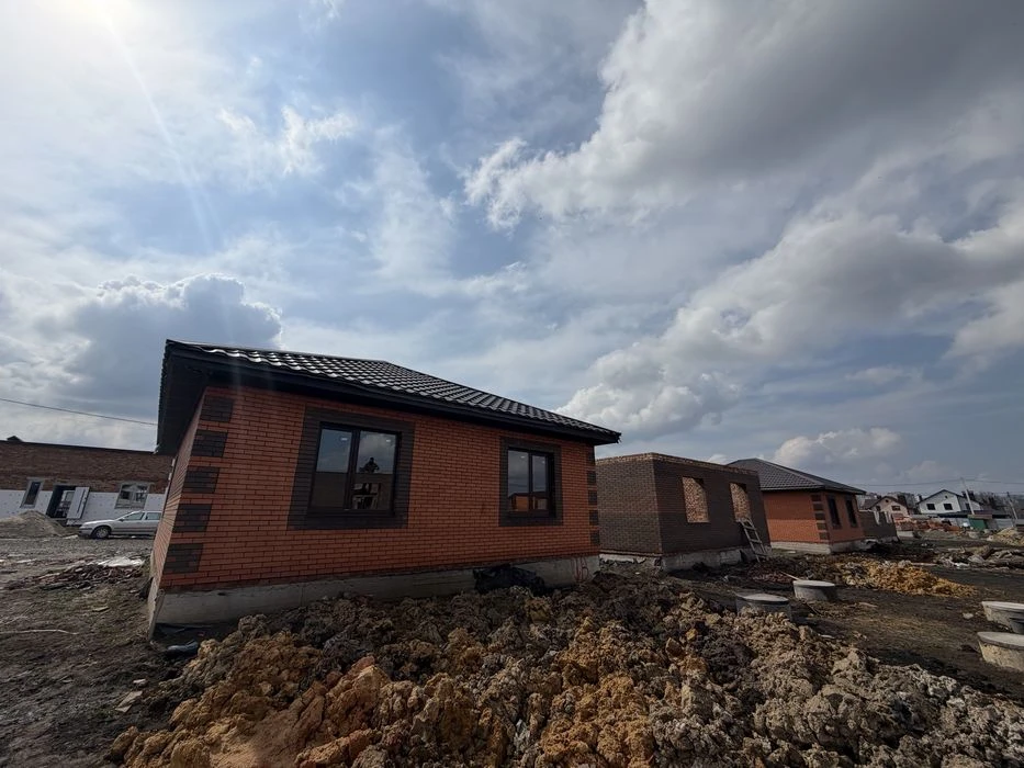Будинок в місті від забудовника! Газ, світло, сертик, криниц