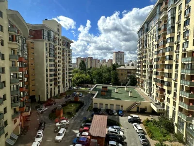 Квартира. Київ, Юлії Здановської вул. (Ломоносова)