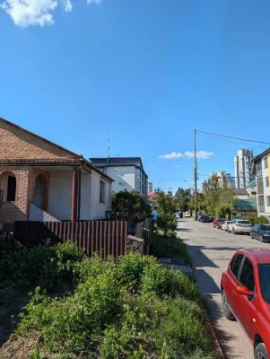 продаж, частини будинку біля ЖК Авалон, 90тис