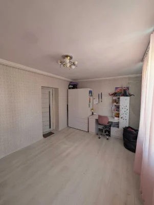 продаж, частини будинку біля ЖК Авалон, 90тис