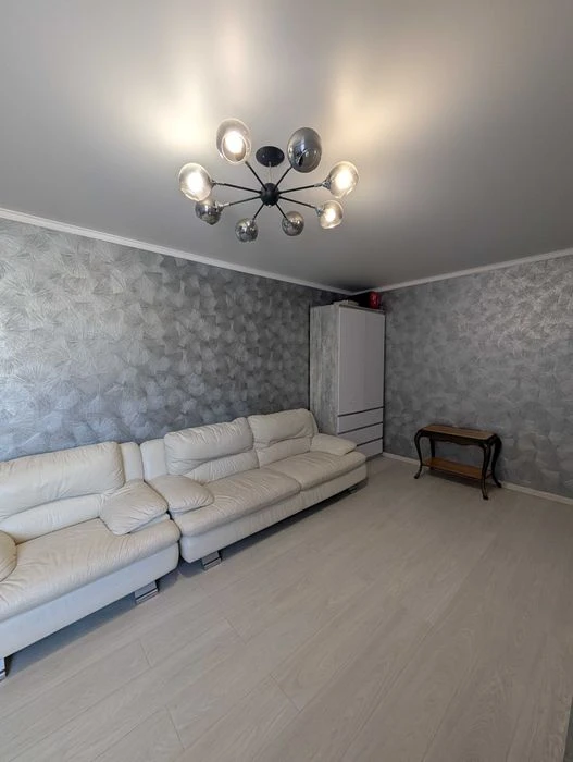 продаж, частини будинку біля ЖК Авалон, 90тис